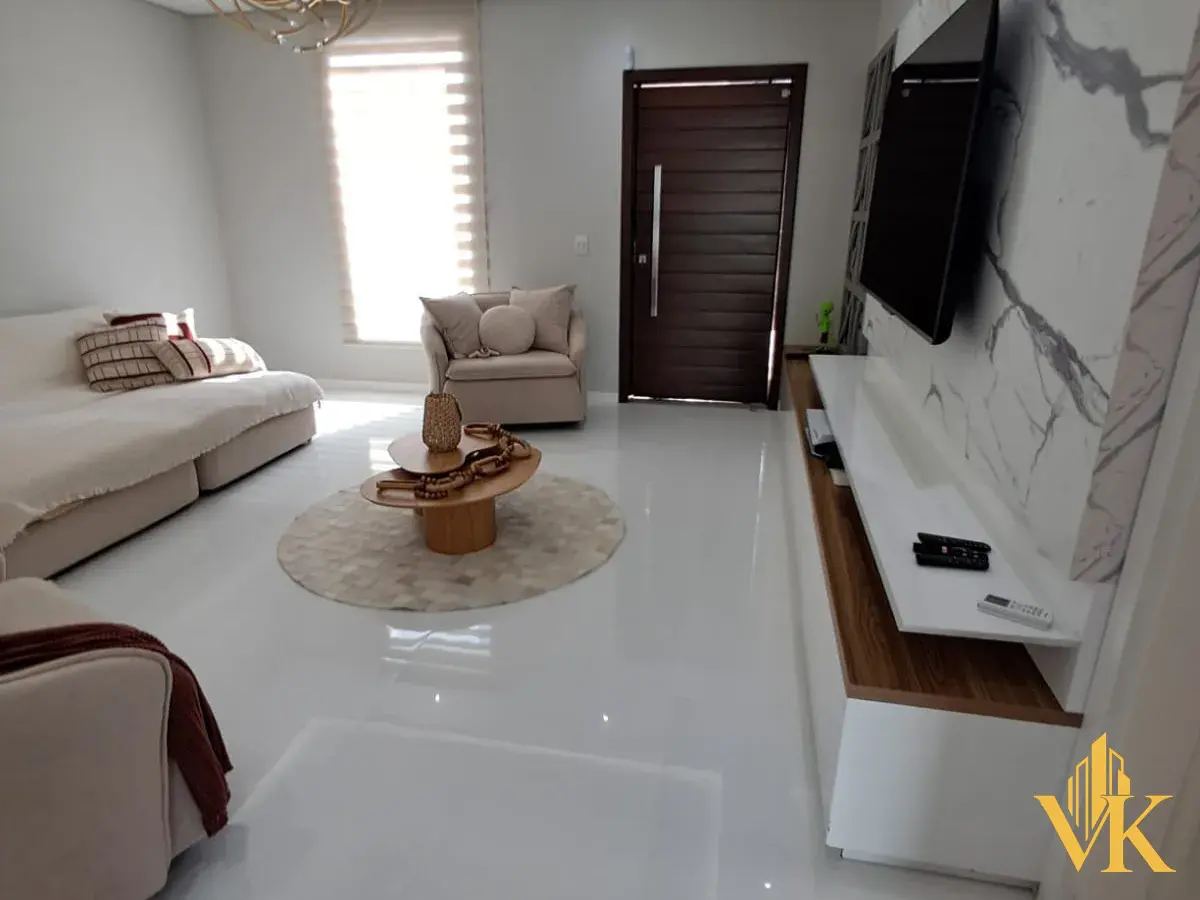Magnífico Sobrado de Alto Padrão com Piscina e Hidromassagem em Barra Velha | Terreno 300m² e 5 Vagas