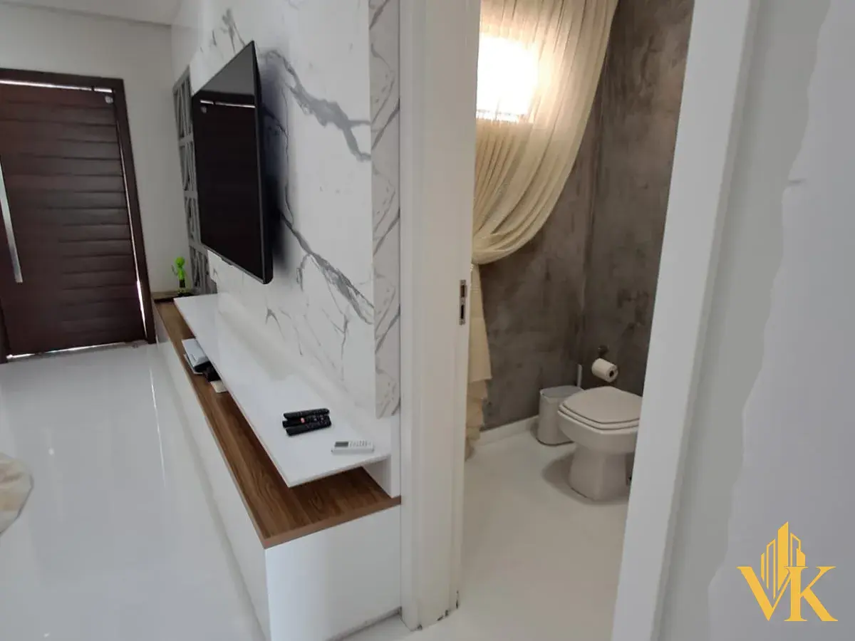 Magnífico Sobrado de Alto Padrão com Piscina e Hidromassagem em Barra Velha | Terreno 300m² e 5 Vagas