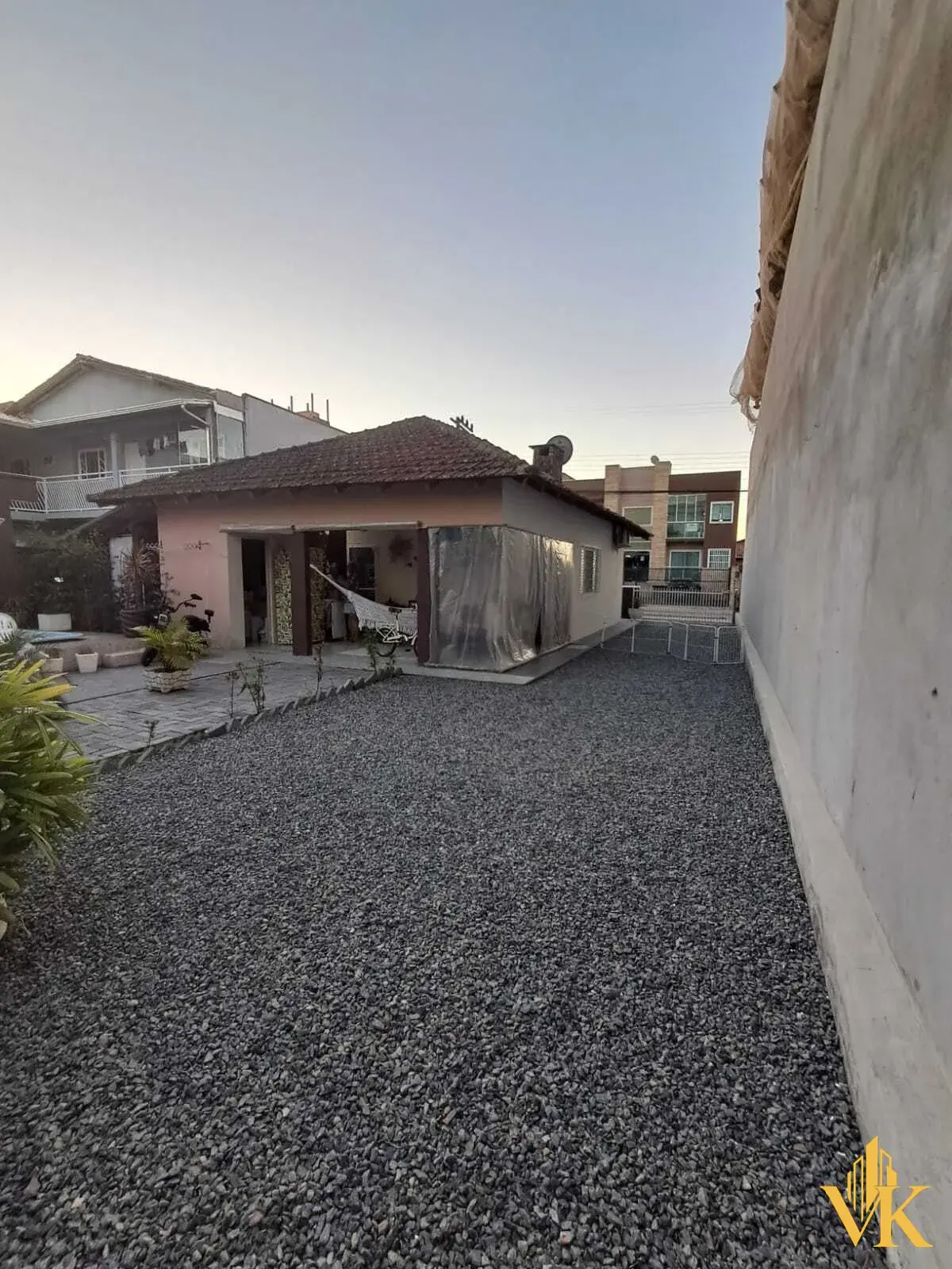Casa com Piscina e Área Gourmet a Apenas 200m da Praia na Av. Simas | Itajubá