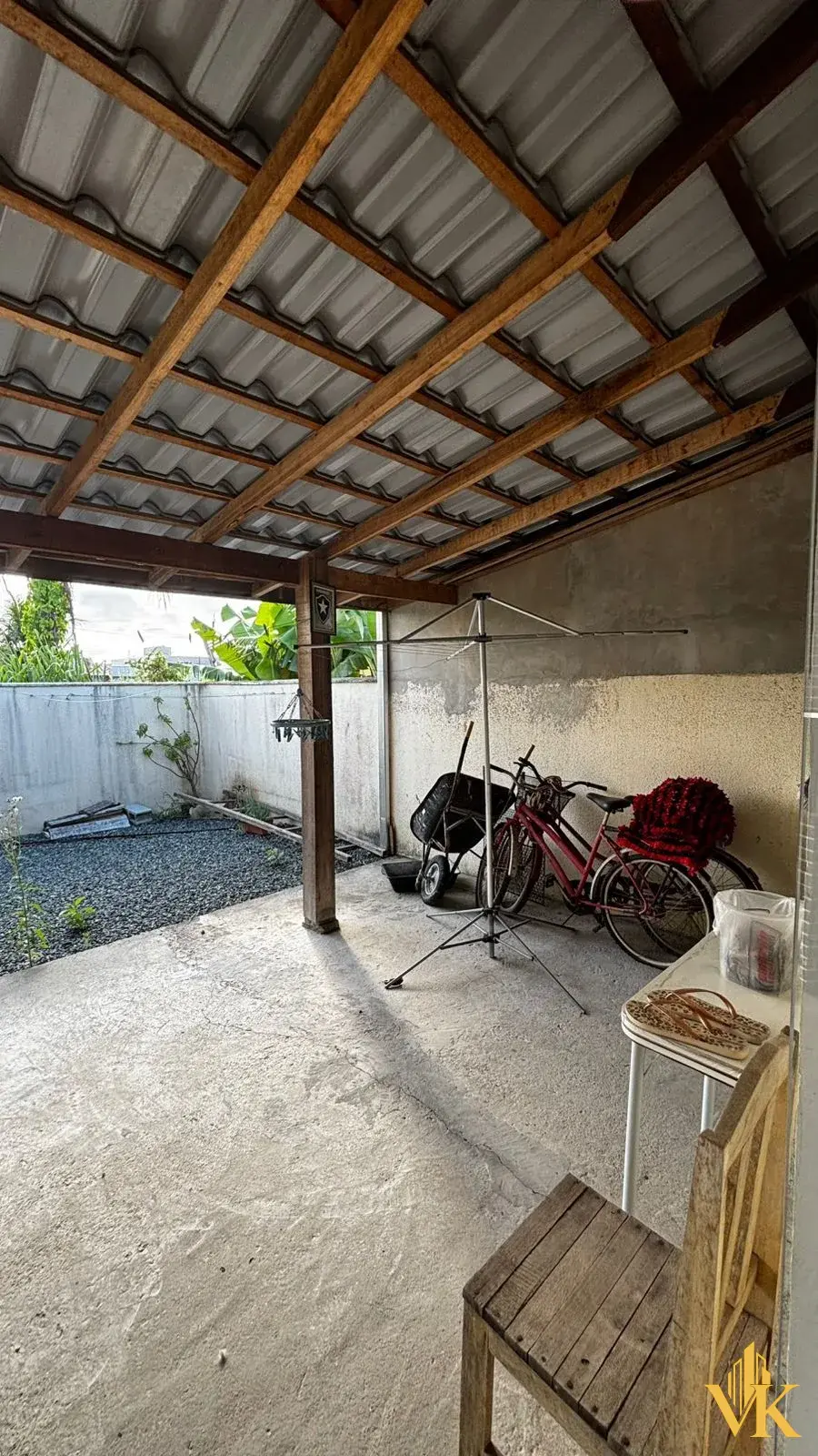 Casa com Suíte e Área de Lazer a 650m da Praia | Oportunidade por 420 Mil