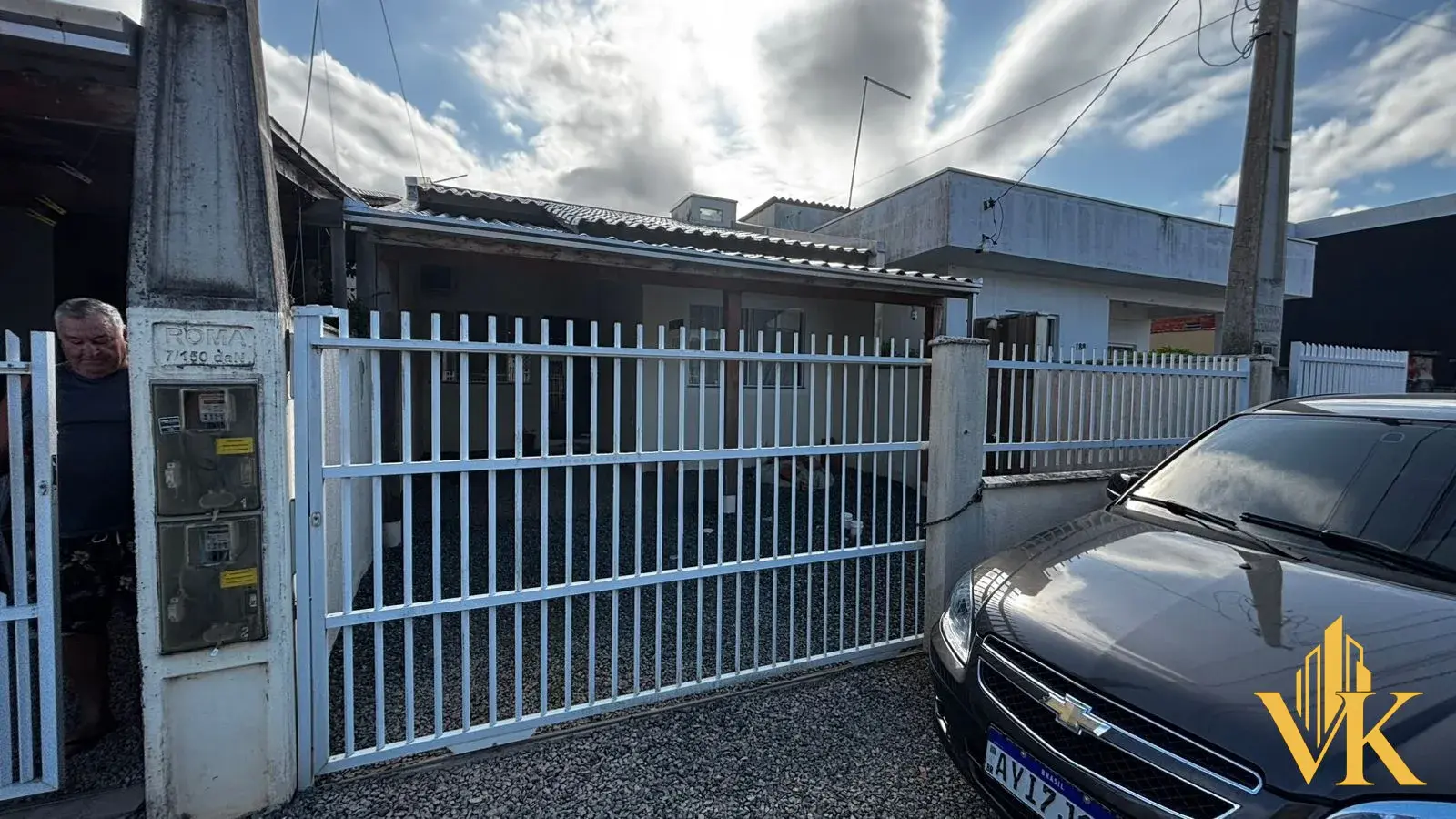 Casa com Suíte e Área de Lazer a 650m da Praia | Oportunidade por 420 Mil