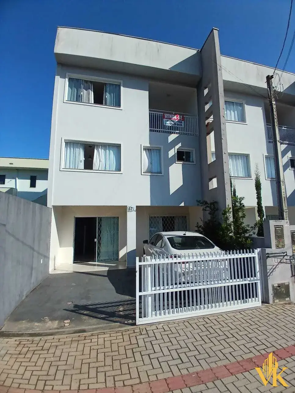Triplex à Venda em Itajubá, Barra Velha | 3 Quartos (1 Suíte), Churrasqueira e a 50m da Avenida Principal