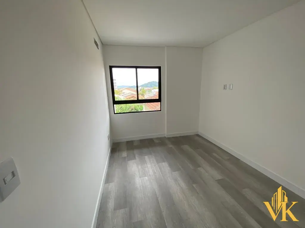 Apartamento Novo com Suíte, 2 Vagas e Sacada com Churrasqueira em Barra Velha (76m²)