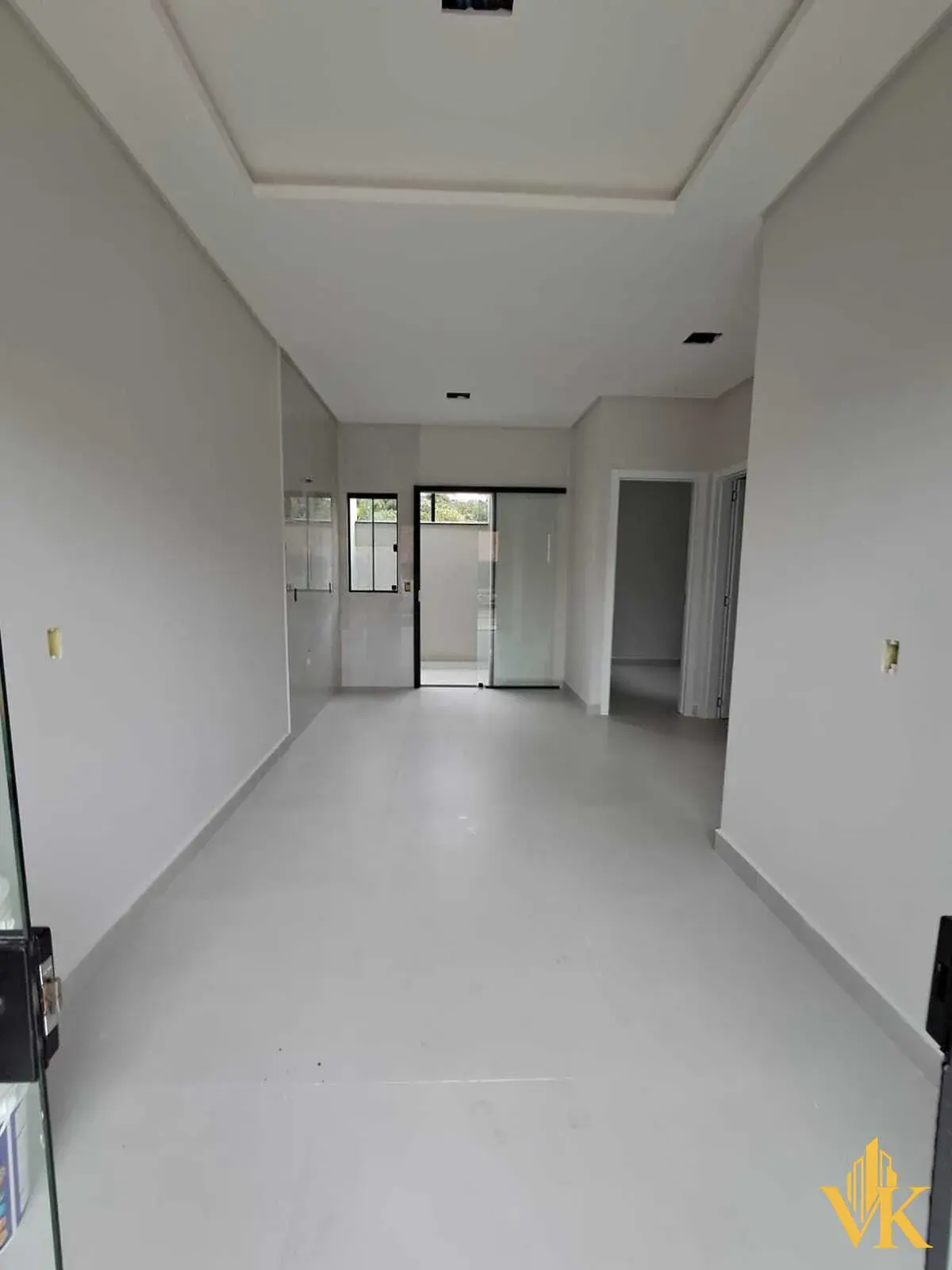Casa Geminada Nova com Terreno de 300m² | 2 Quartos (1 Suíte) por R$ 350 Mil
