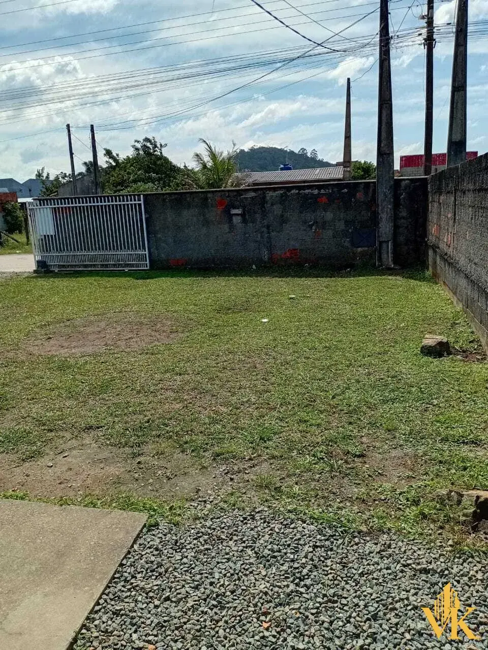 Casa Aconchegante de Madeira Tratada em Terreno de 300m² | Itajubá, Barra Velha por R$ 270 Mil